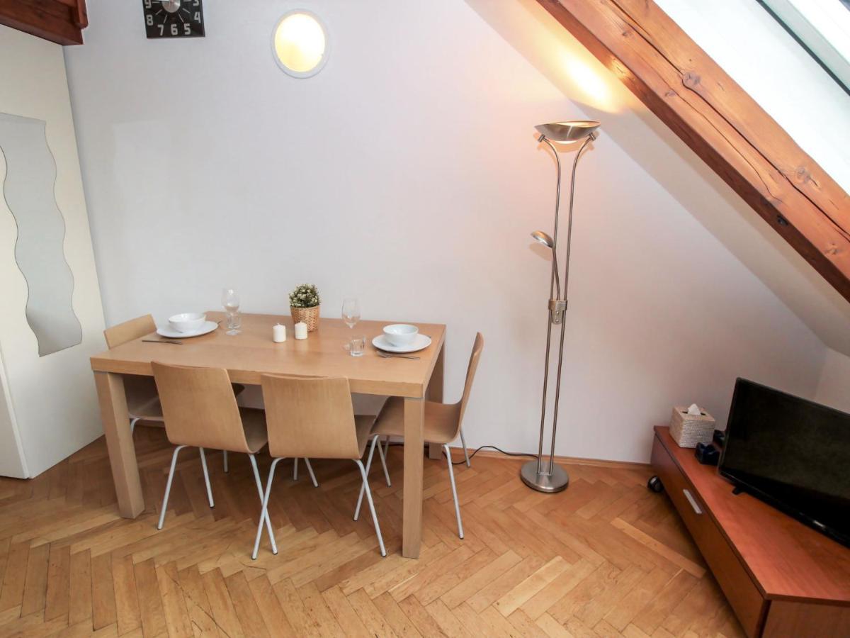 Apartment O21 By Interhome Praha Eksteriør bilde